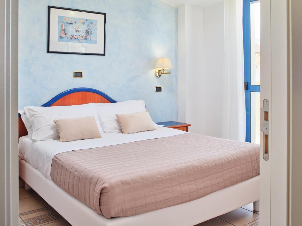 Hotel Ascot Riccione Zewnętrze zdjęcie